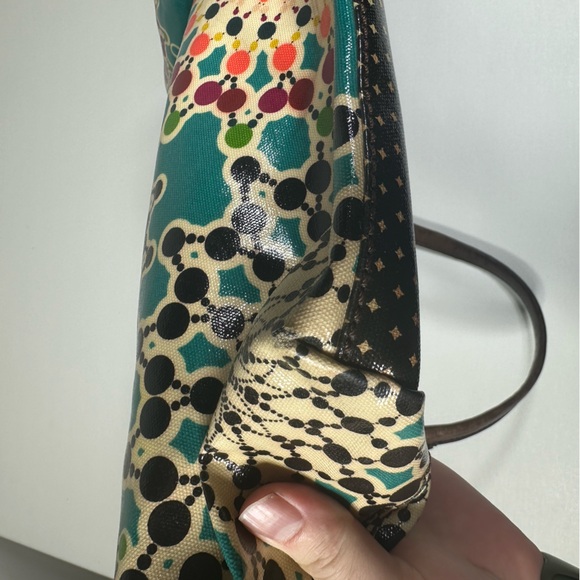 Fossil Key Per Printed Coated Canvas & Leather Tote Bag - Picture 13 of 13